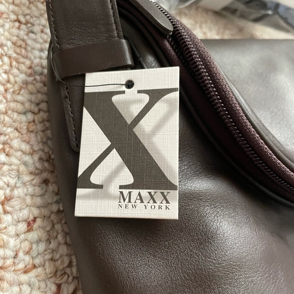 Maxx New York purse ✨ - Picture 2 of 4
